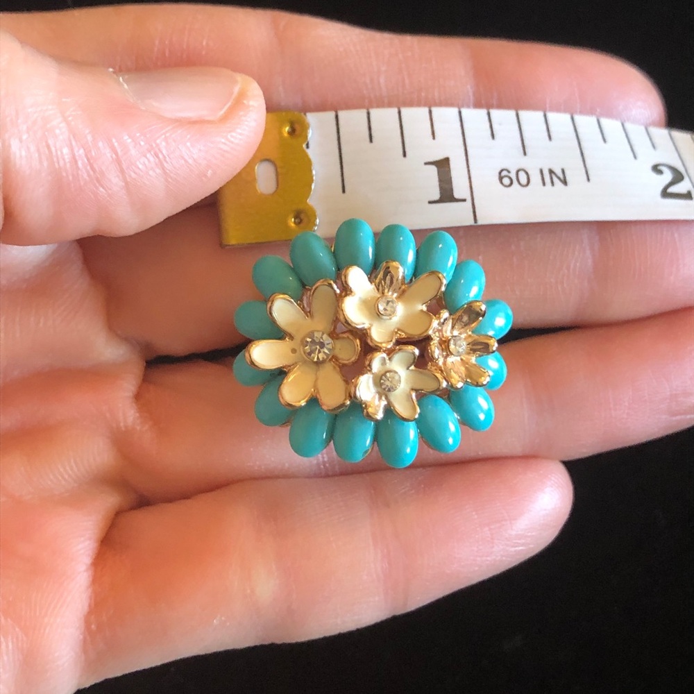 Floral Turquoise Like Blue Color and Gold Tone Women's Ring - Picture 10 of 11